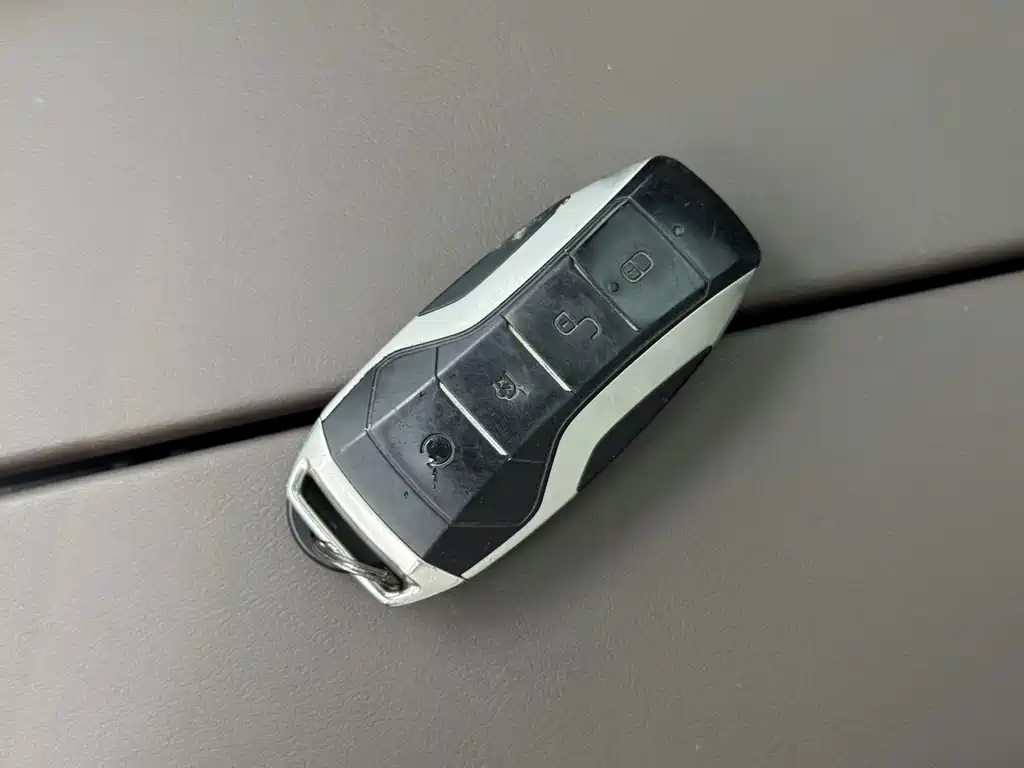 BYD Han — миниатюра 13