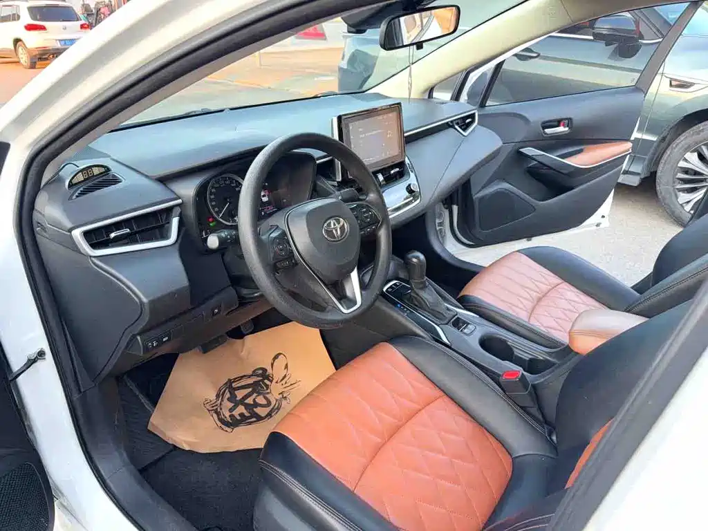 Toyota Corolla — миниатюра 8