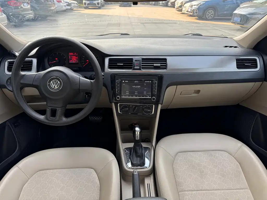 Volkswagen Santana 2015 1.6L AT Comfort