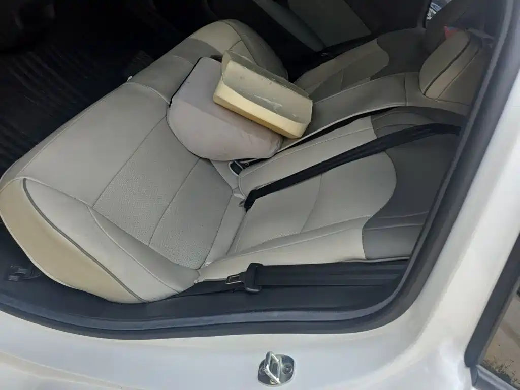 Roewe Young Wai D6 — миниатюра 14