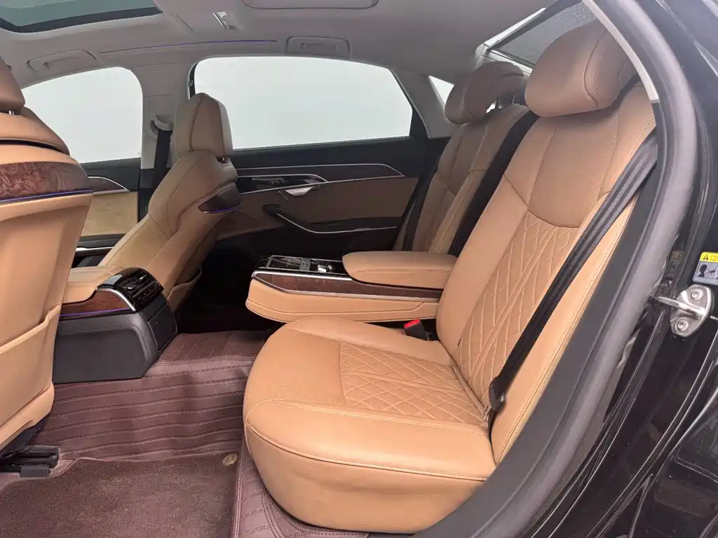 Audi A8 — миниатюра 16