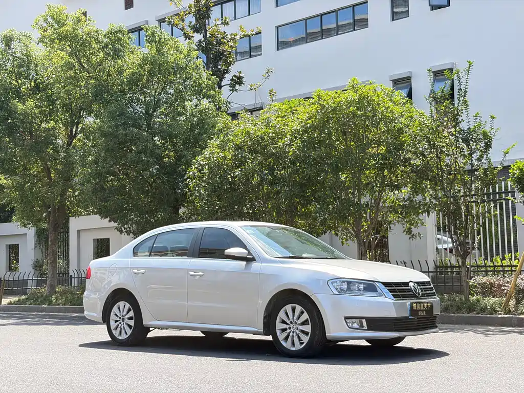 Volkswagen Lavida — миниатюра 3