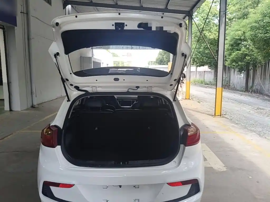 Hyundai Verna RV — миниатюра 19
