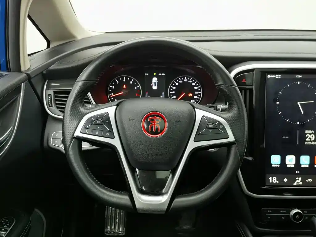 BYD MAX — миниатюра 11