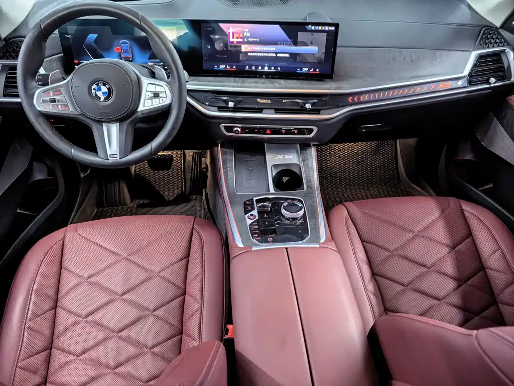 BMW X5 2023 xDrive 30Li Premium M Sport