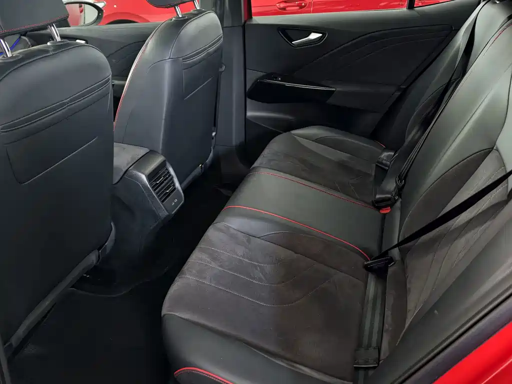 Volkswagen ID.3 — миниатюра 12