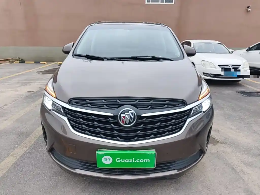 Buick GL8 — миниатюра 3