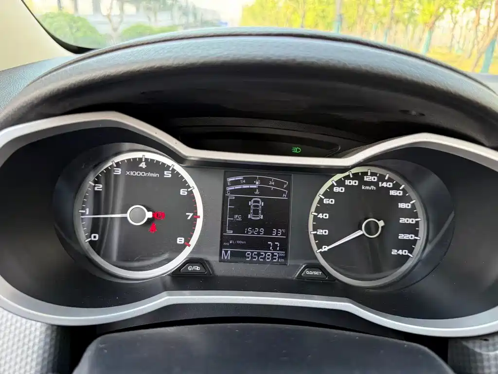 Geely Emgrand GS — миниатюра 8