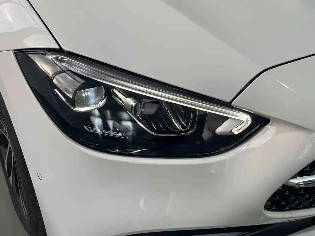 Mercedes-Benz C-Class New Energy — миниатюра 20