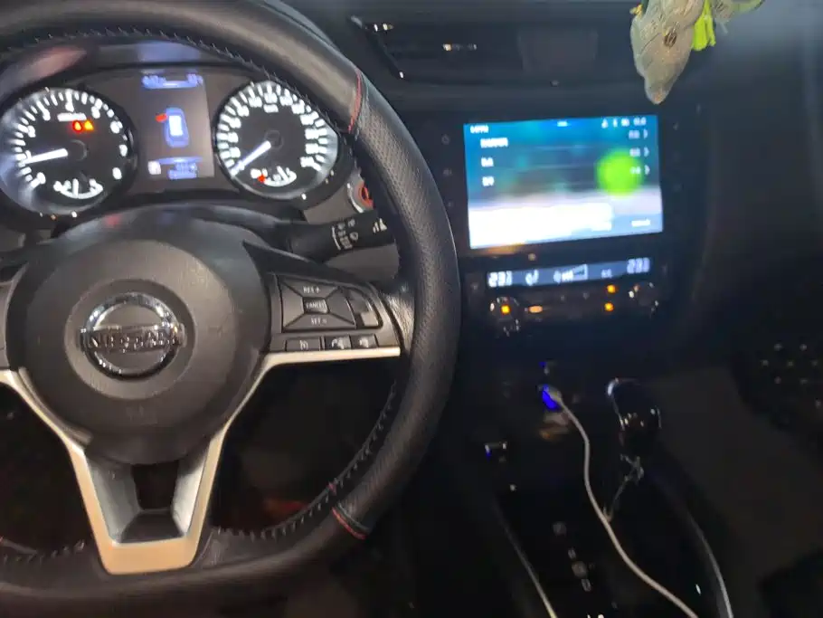 Nissan X-Trail — миниатюра 12