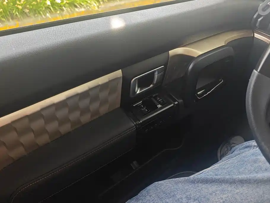 Baojun KiWi EV — миниатюра 7