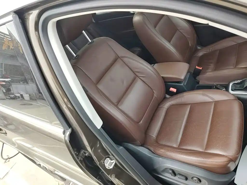 Volkswagen Tiguan — миниатюра 25