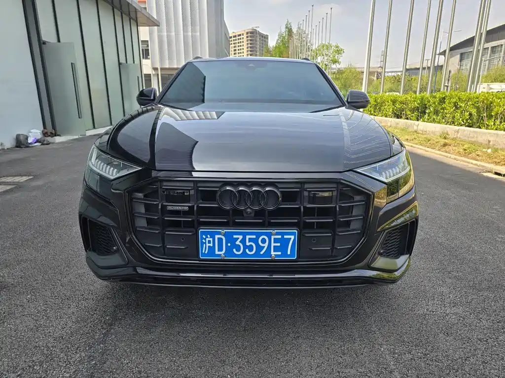 Audi Q8 2021 55 TFSI Premium