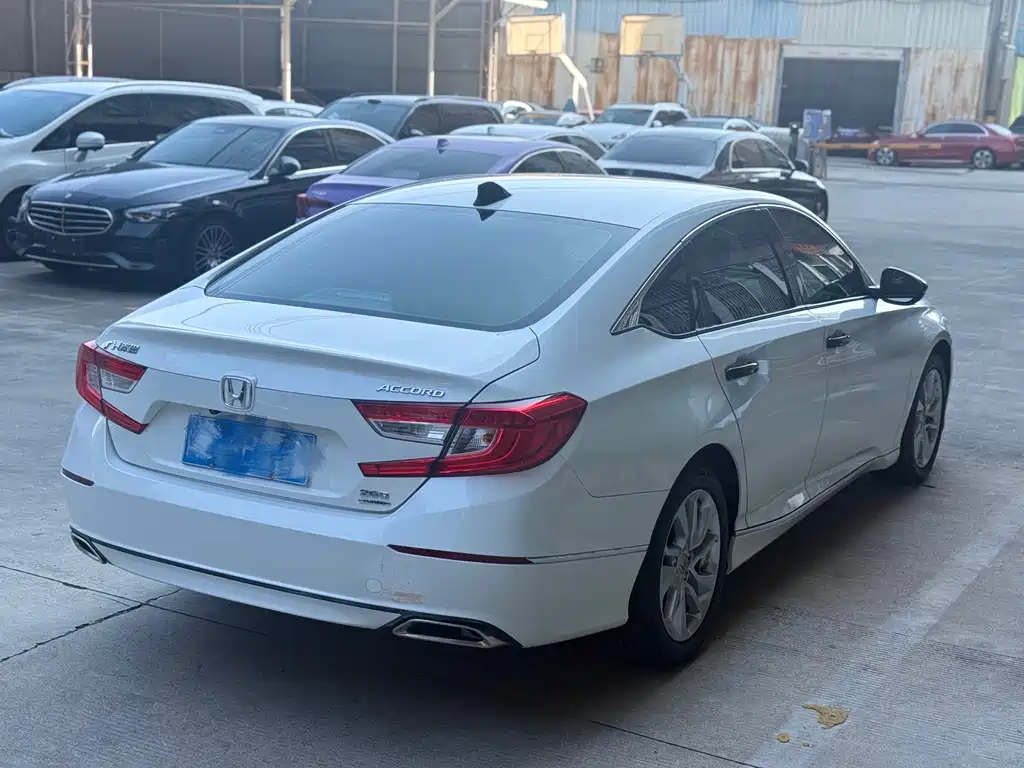Honda Accord 2018 260TURBO Elite V