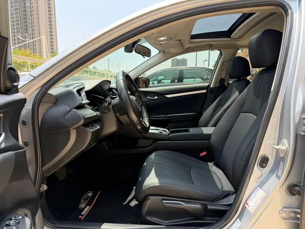 Honda Civic 2016 220TURBO CVT Luxury