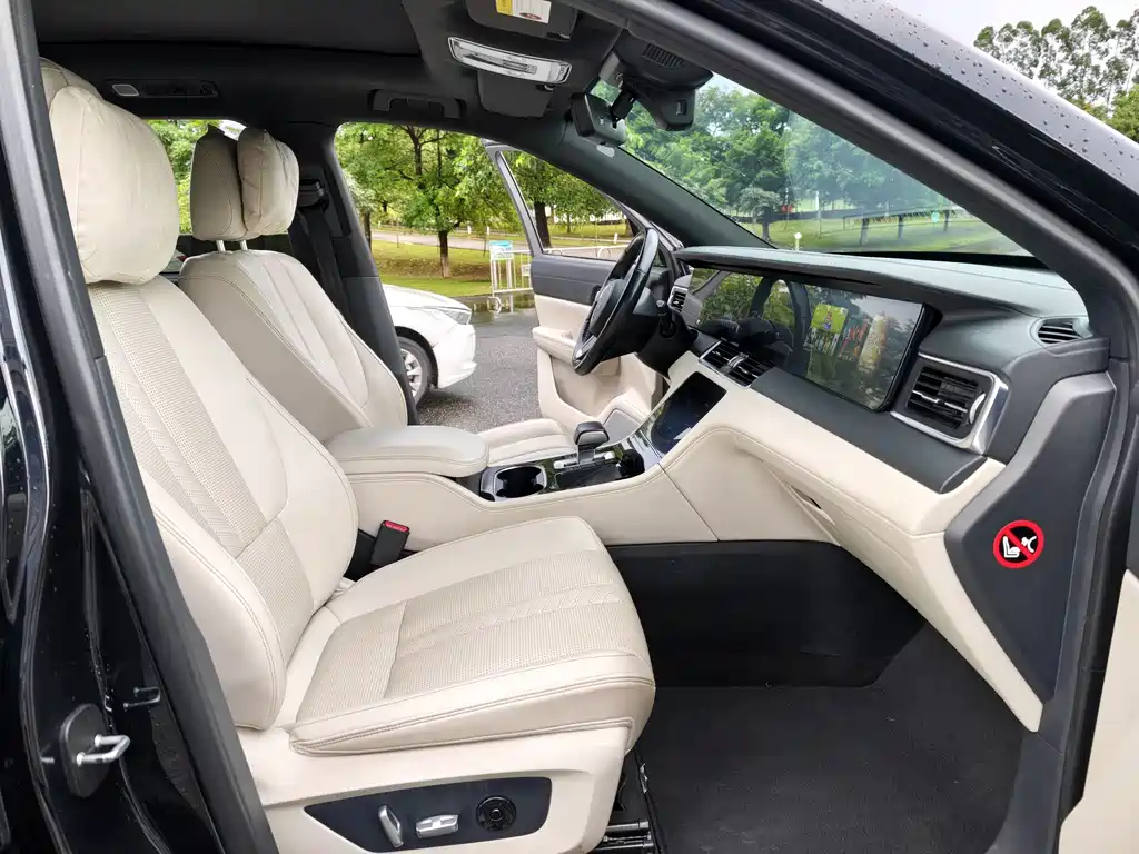 Li Auto ONE 2020 6 мест