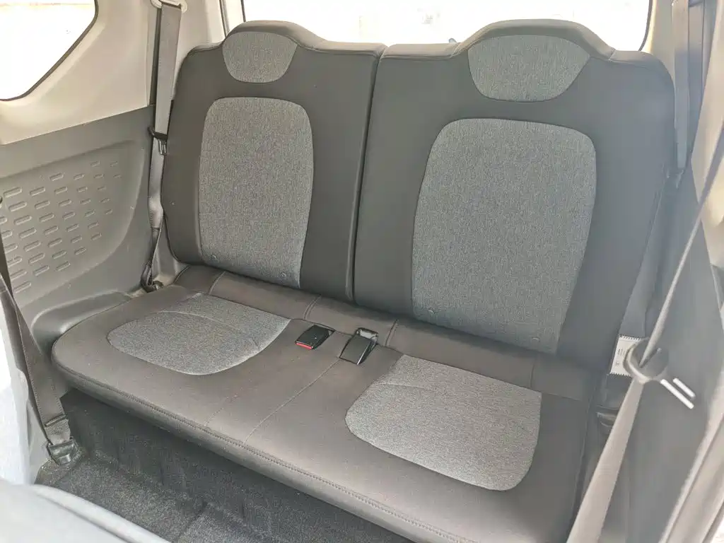 Wuling MINIEV — миниатюра 17
