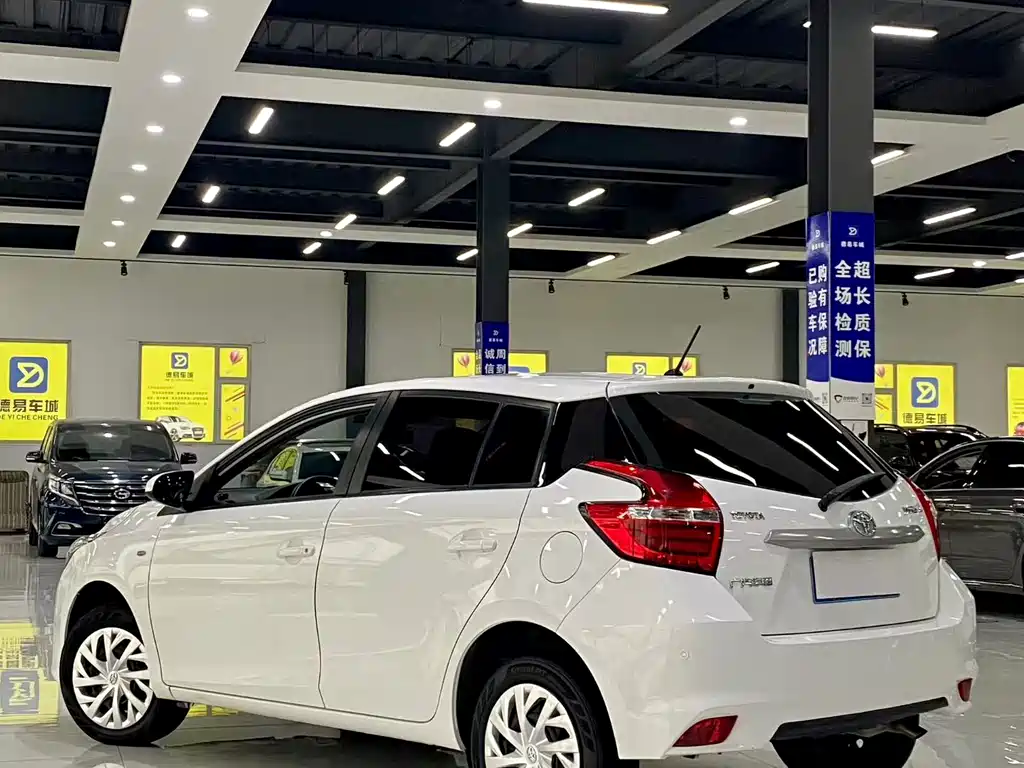 TOYOTA YARIS L ZHIXUAN