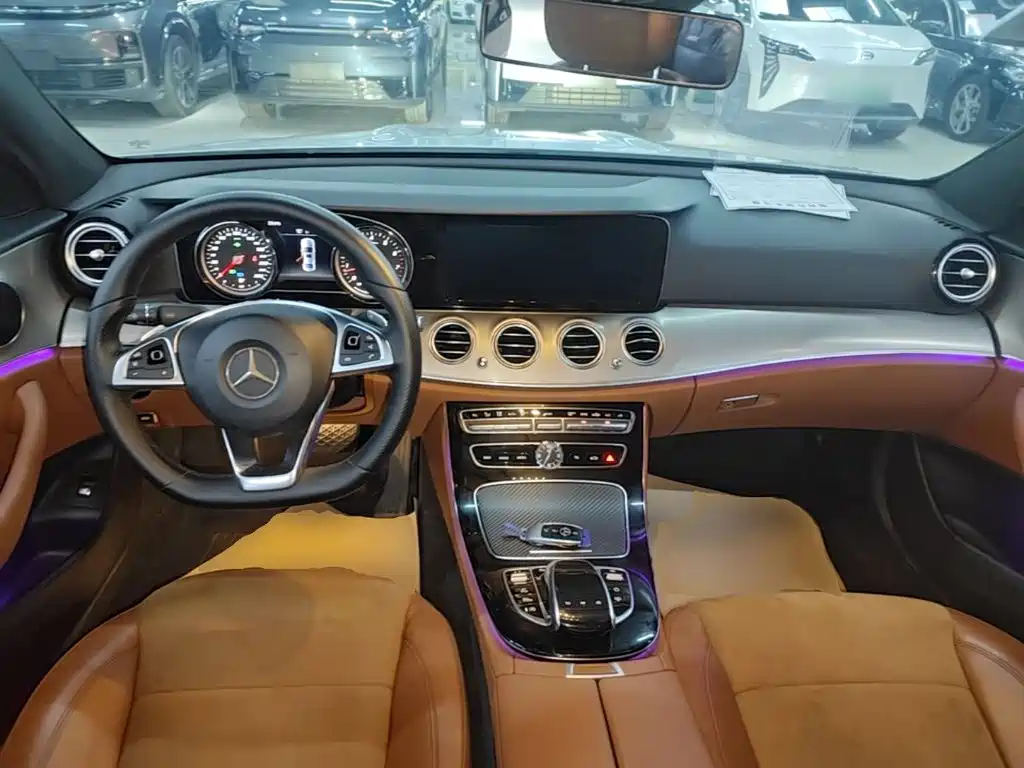 Mercedes-Benz E-Class — миниатюра 10