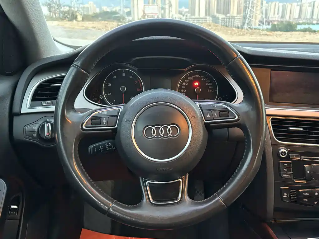 Audi A4L — миниатюра 10