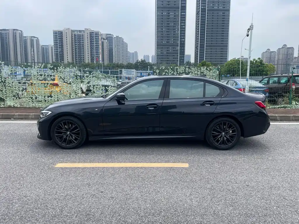 BMW 3 Series — миниатюра 3
