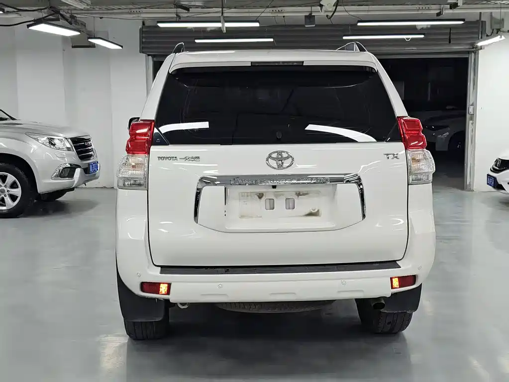 Toyota Land Cruiser Prado 2010 4.0L AT TX-L