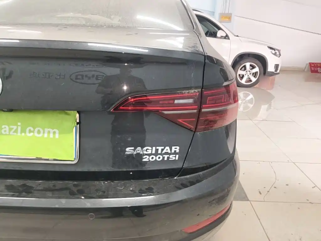 Volkswagen Sagitar — миниатюра 8