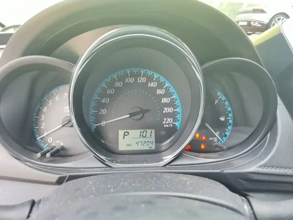 Toyota Yaris L — миниатюра 16