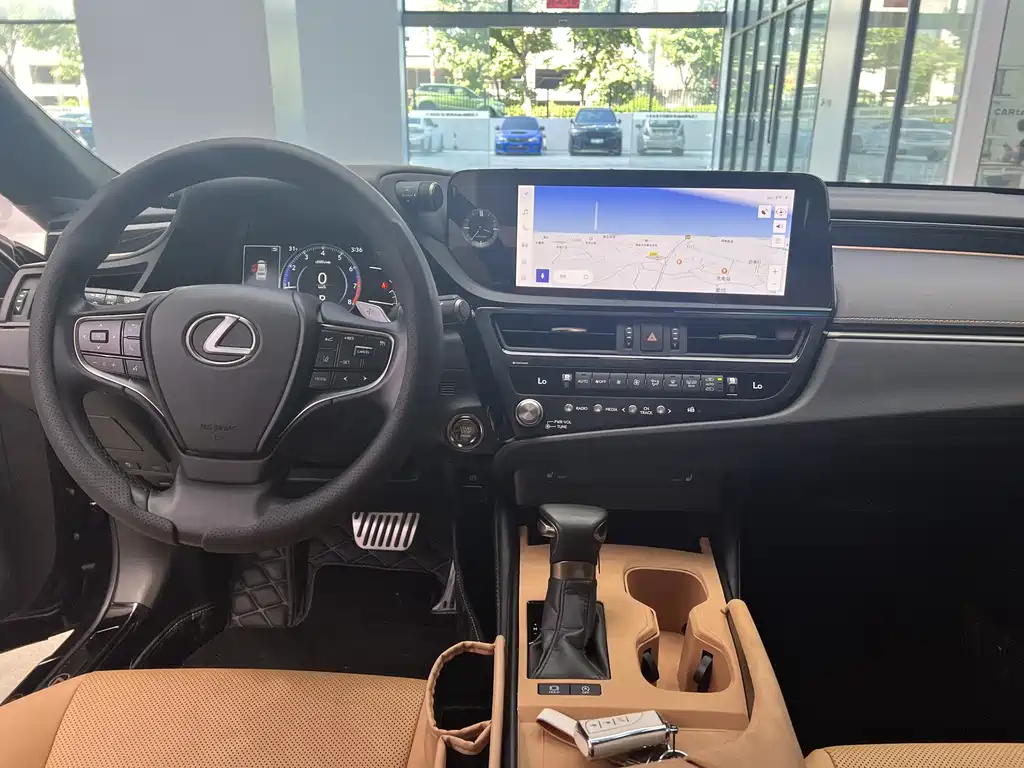Lexus ES 2023 200