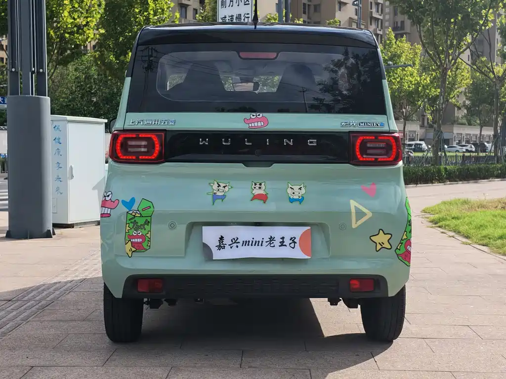 Wuling MINIEV — миниатюра 5