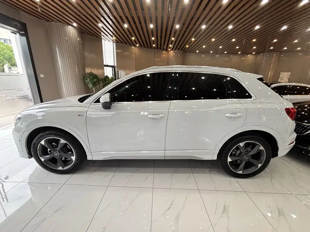Audi Q3 2022 35 TFSI Fashion
