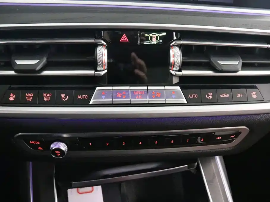 BMW X7 — миниатюра 9