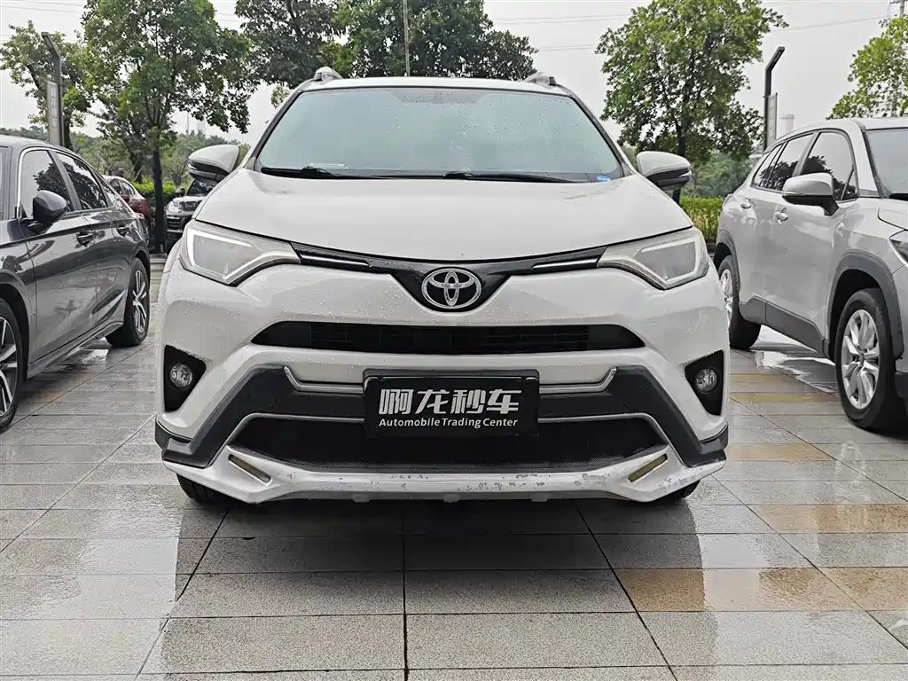 Toyota RAV4 — миниатюра 2
