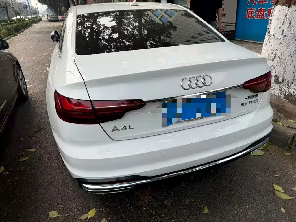 AUDI A4L