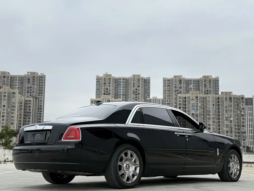 Rolls-Royce Ghost — миниатюра 12