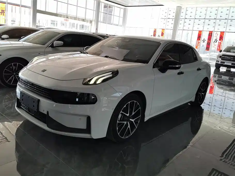 Lynk & Co 03 2020