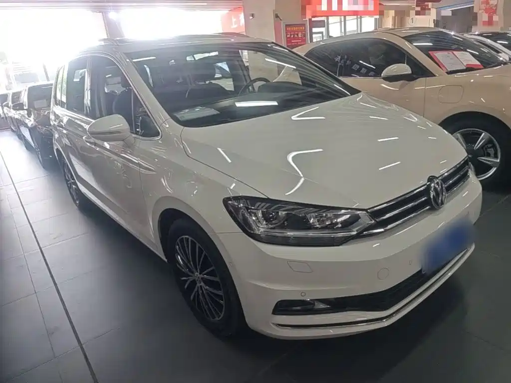 Volkswagen Touran — миниатюра 4