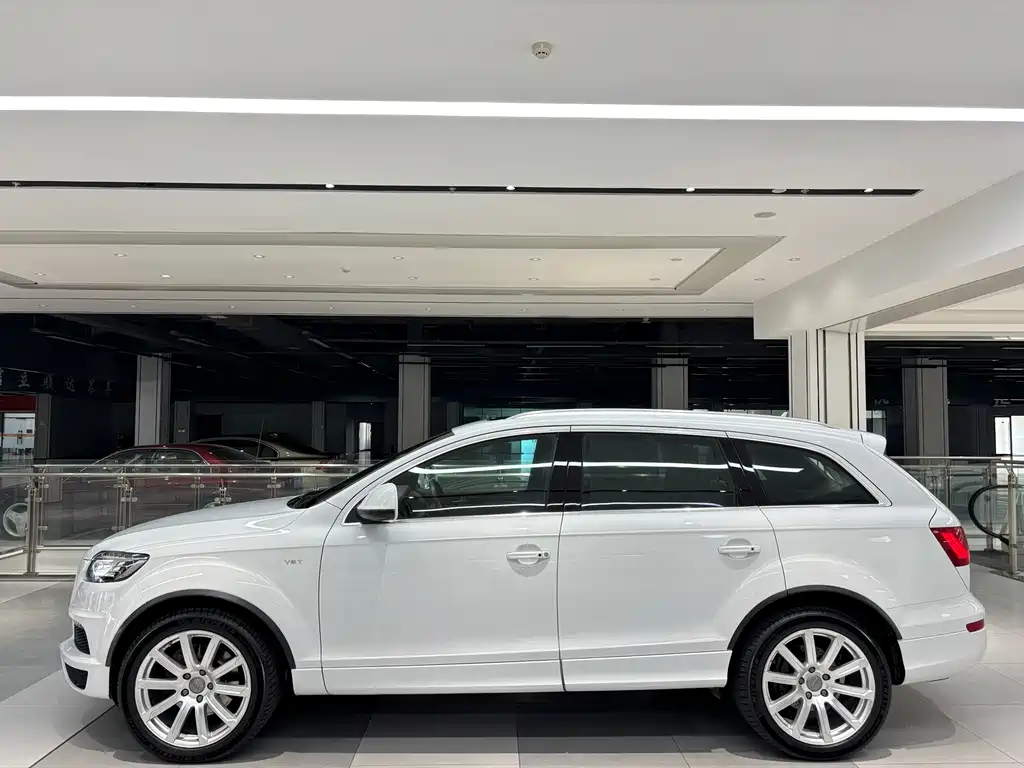 Audi Q7 — миниатюра 7