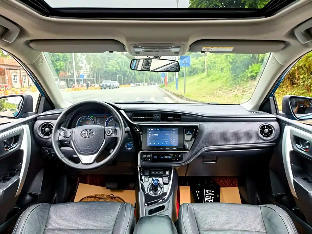 Toyota Levin Twin Engine E+ — миниатюра 8