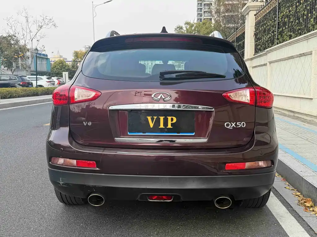 Infiniti QX50 (Import) — миниатюра 4
