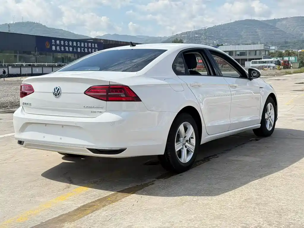 Volkswagen Lamando — миниатюра 6