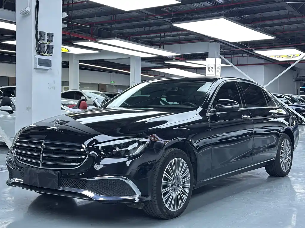 Mercedes-Benz E-Class 2023
