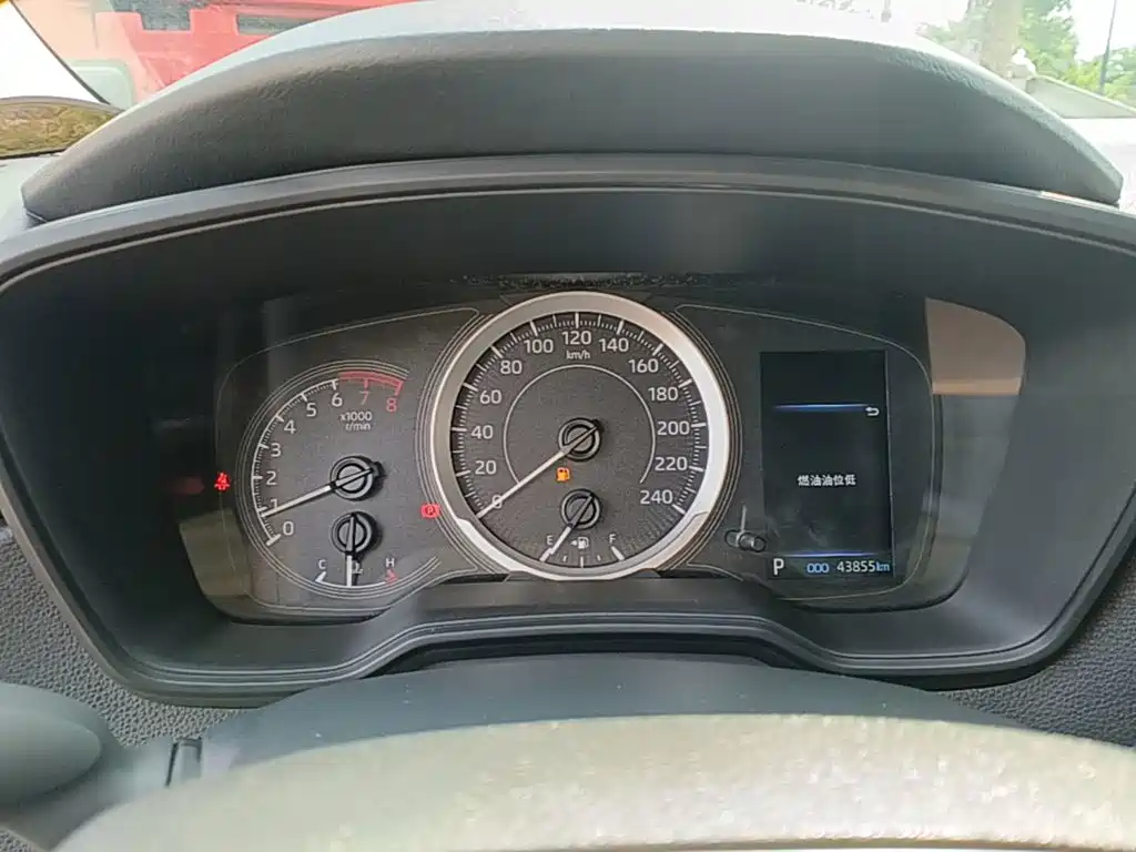 Toyota Corolla — миниатюра 12