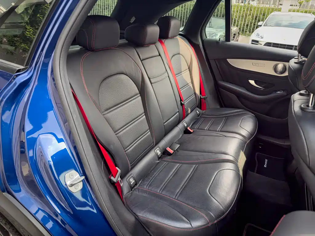 MERCEDES-BENZ GLC AMG