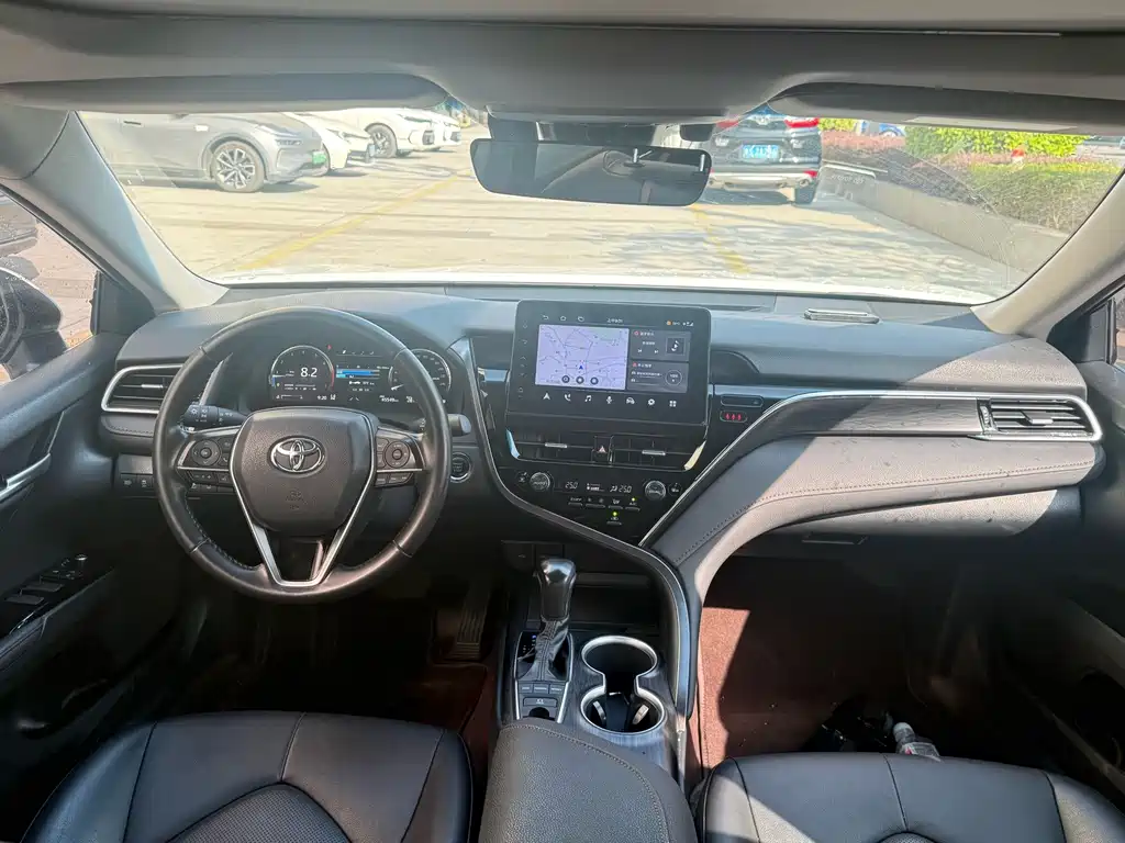 Toyota Camry — миниатюра 9