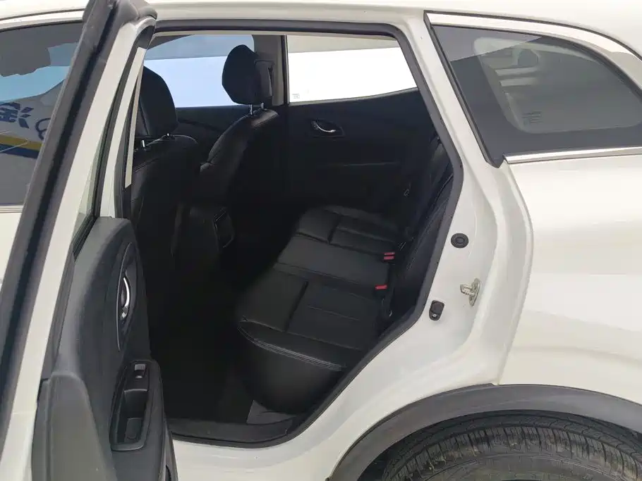 Renault Kadjar — миниатюра 11