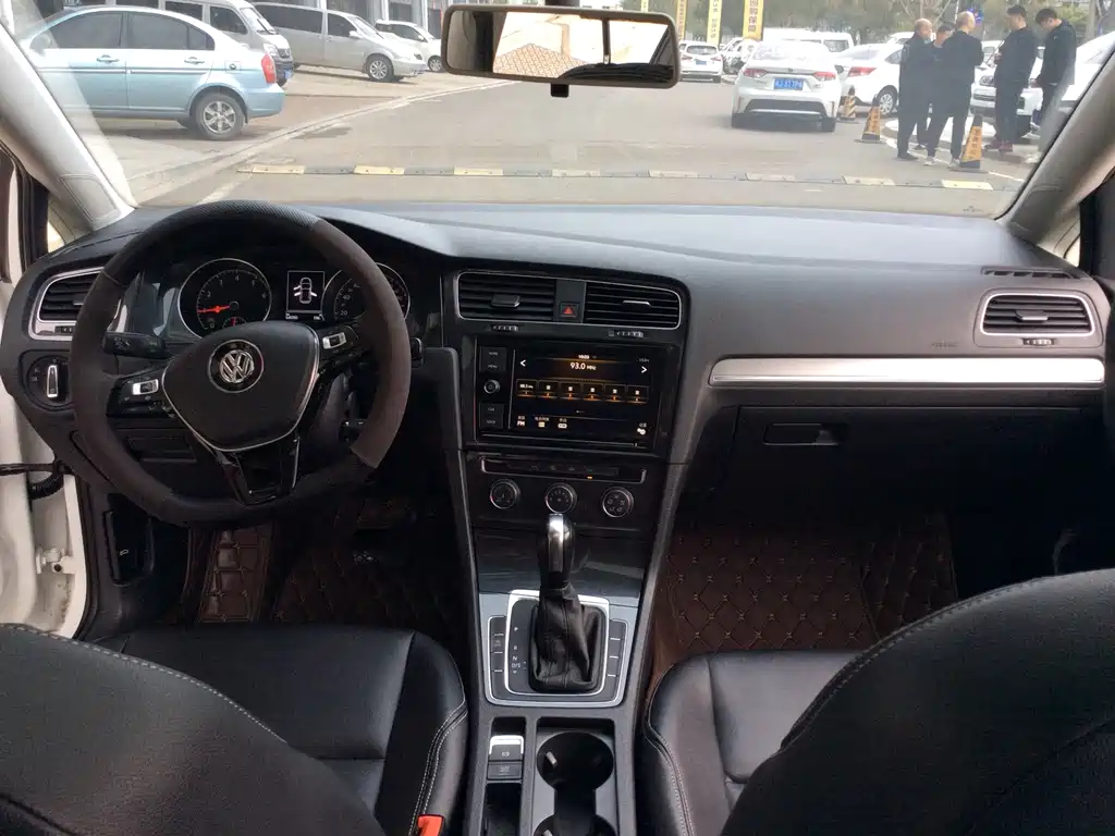 Volkswagen Golf 2019 200TSI DSG Comfort V