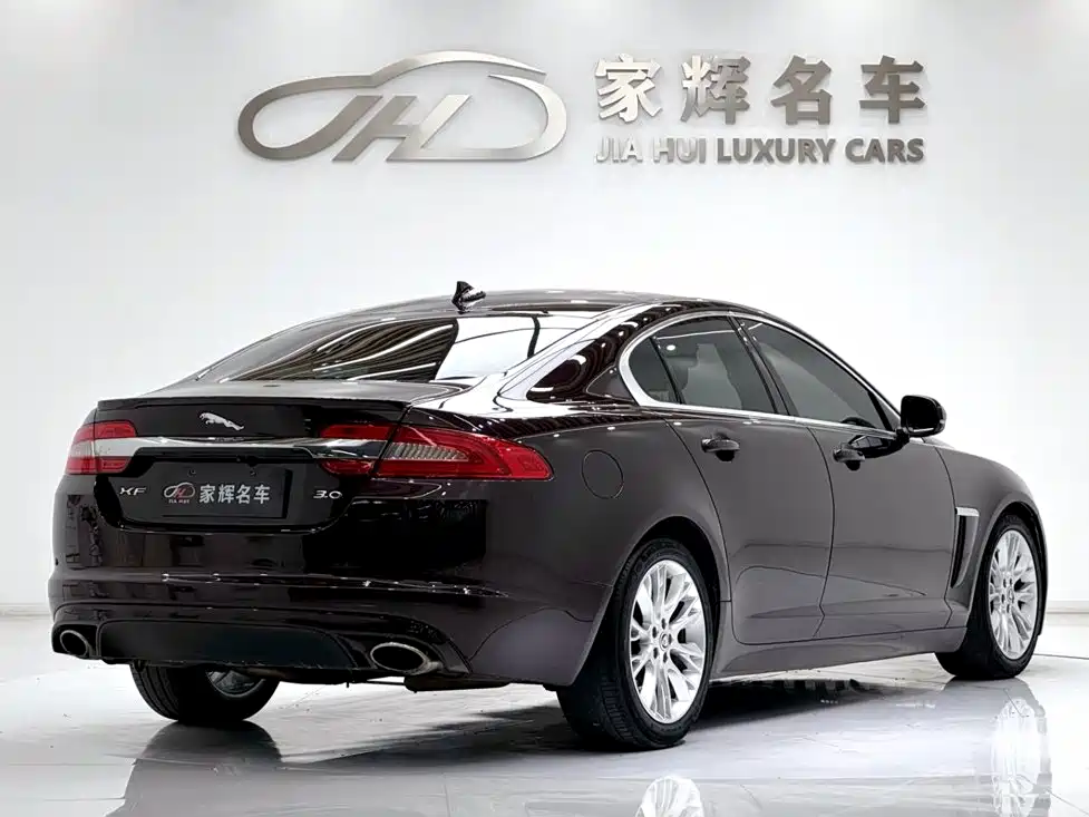 Jaguar XF — миниатюра 7