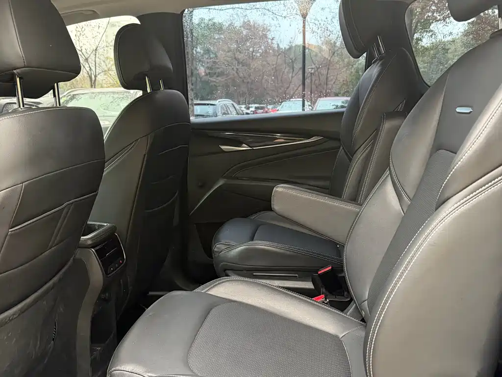 SAIC MAXUS CHASE G50