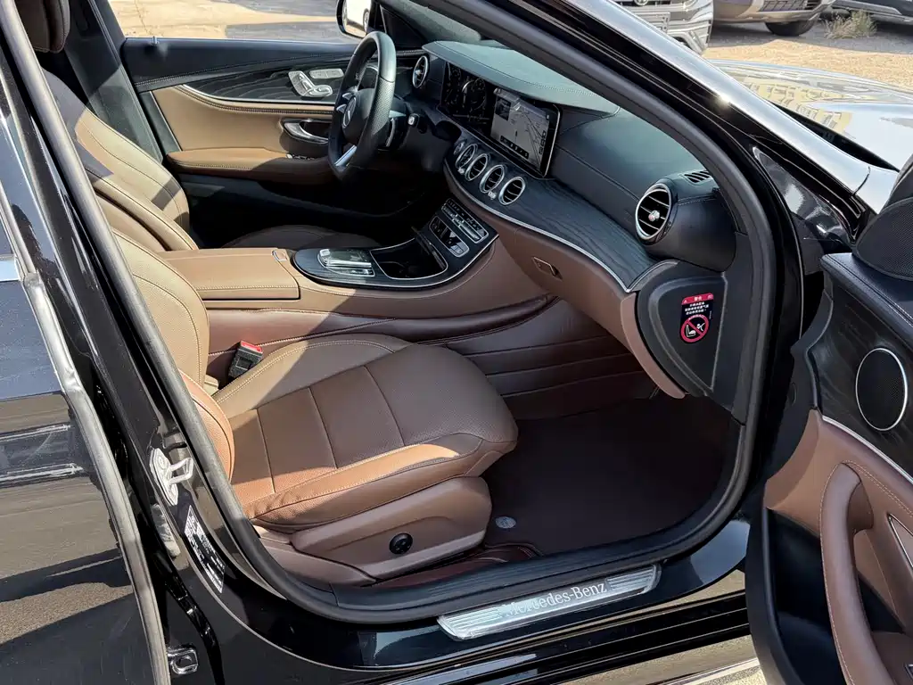 Mercedes-Benz E-Class E 2022 E 300 L Sport Fashion